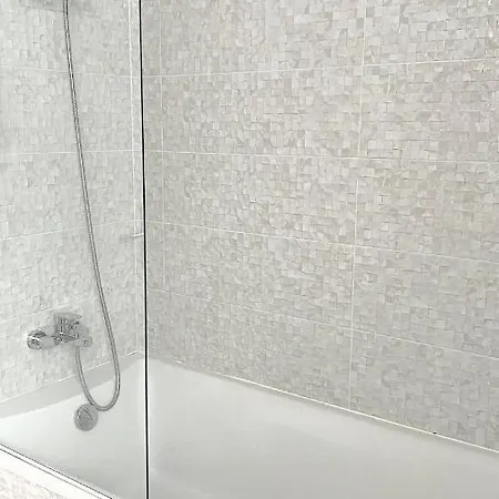 Junior Layon - Maison Bossoreil