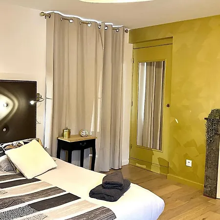 Junior Layon - Maison Bossoreil 3* Анже