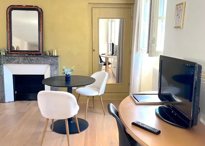 Junior Layon - Maison Bossoreil Gasthuis